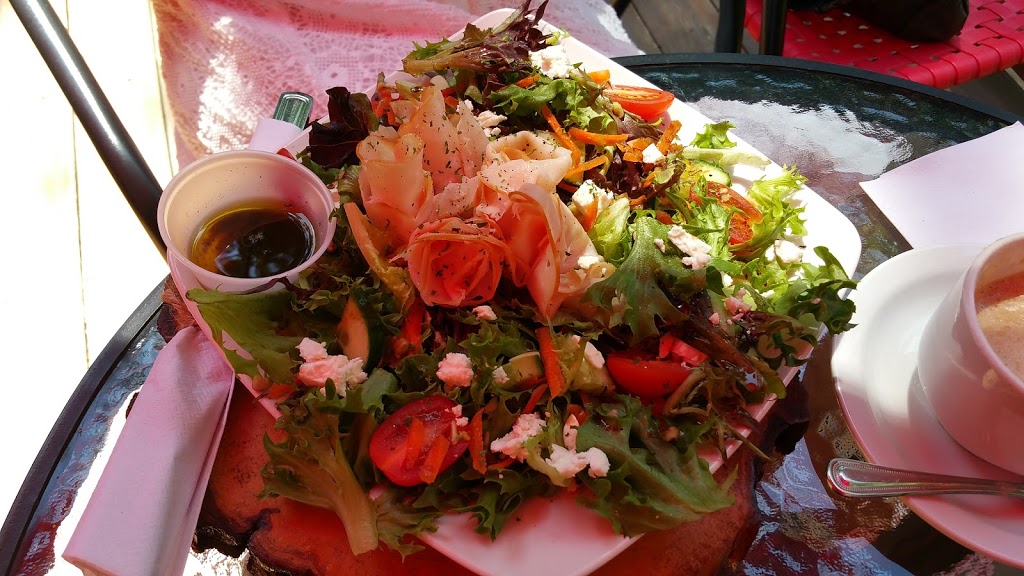 Scott town café | 1089 Route du Président-Kennedy, Scott, QC G0S 3G0, Canada | Phone: (418) 386-5757
