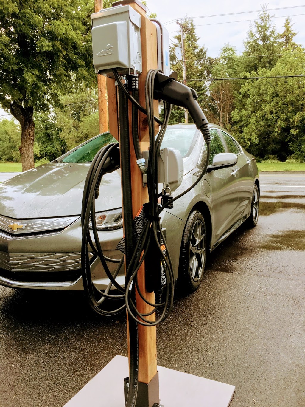 Bornes Électriques .ca / Adam Goudreault Électrique | 1405 Chemin du Lac, Saint-Boniface, QC G0X 2L0, Canada | Phone: (819) 290-0767