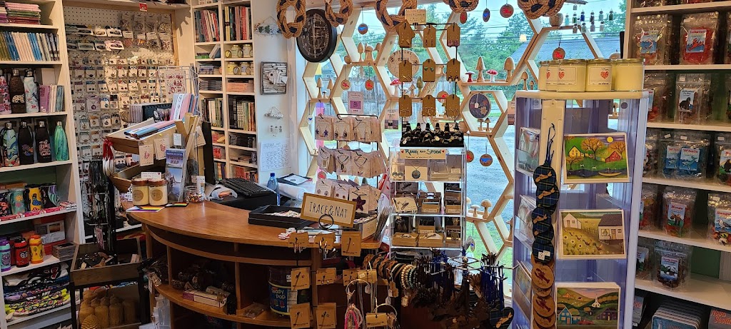 Market Between the Mountains | 145 Commercial St, Berwick, NS B0P 1E0, Canada | Phone: (902) 375-1057