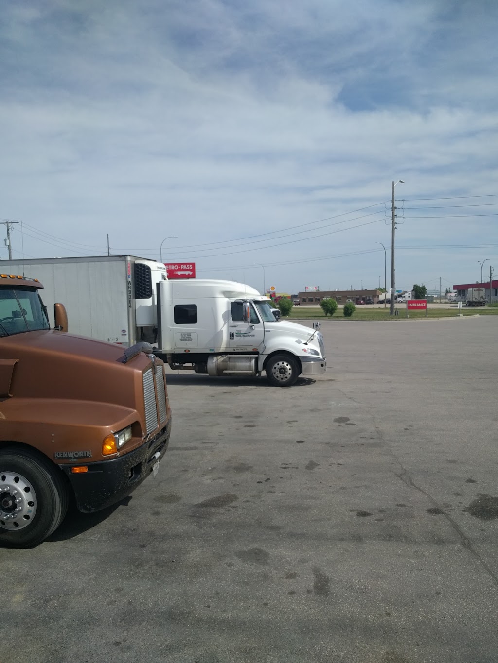 Petro-Pass Truck Stop | 425 Oak Point Hwy, Winnipeg, MB R2R 1T9, Canada | Phone: (204) 694-3835