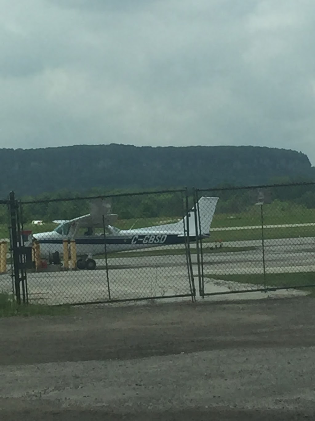 Burlington Executive Airpark Airport | Burlington, ON L7M 0P3, Canada | Phone: (905) 331-0075
