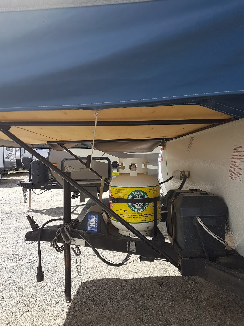 Leisureland RV Ctr Inc | 126 Industrial Pl, Penticton, BC V2A 7C8, Canada | Phone: (250) 487-2288