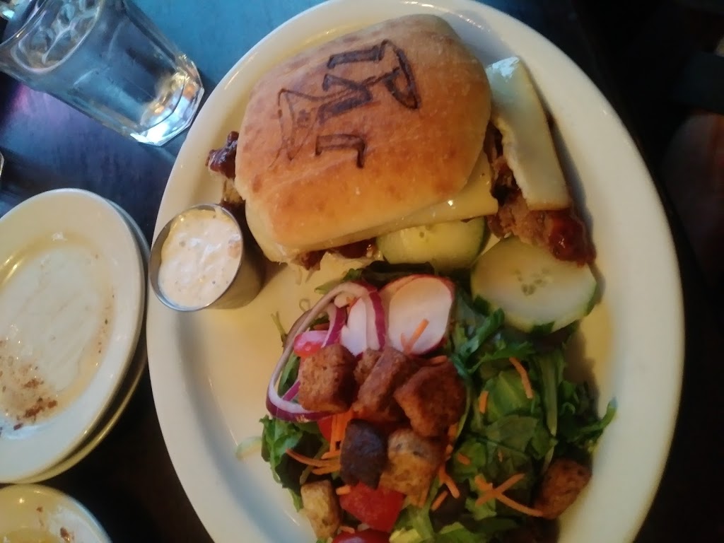 Jay Village Inn & Restaurant | 1078 VT-242, Jay, VT 05859, USA | Phone: (802) 988-2306