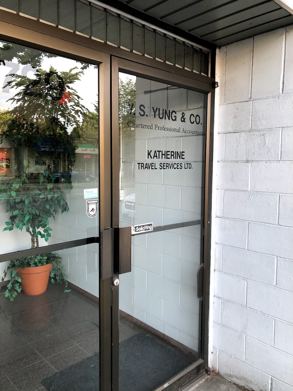 Katherine Travel Service | 2729 Main St, Vancouver, BC V5T 3E9, Canada | Phone: (604) 879-8393