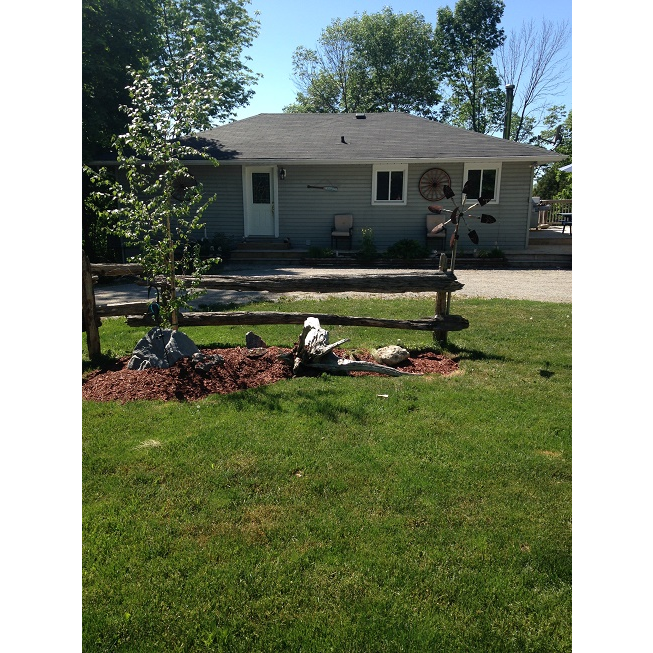 Upscale Lake Dalrymple Cottage Rental | 20 Robins Ln, Sebright, ON L0K 1W0, Canada | Phone: (647) 408-6660