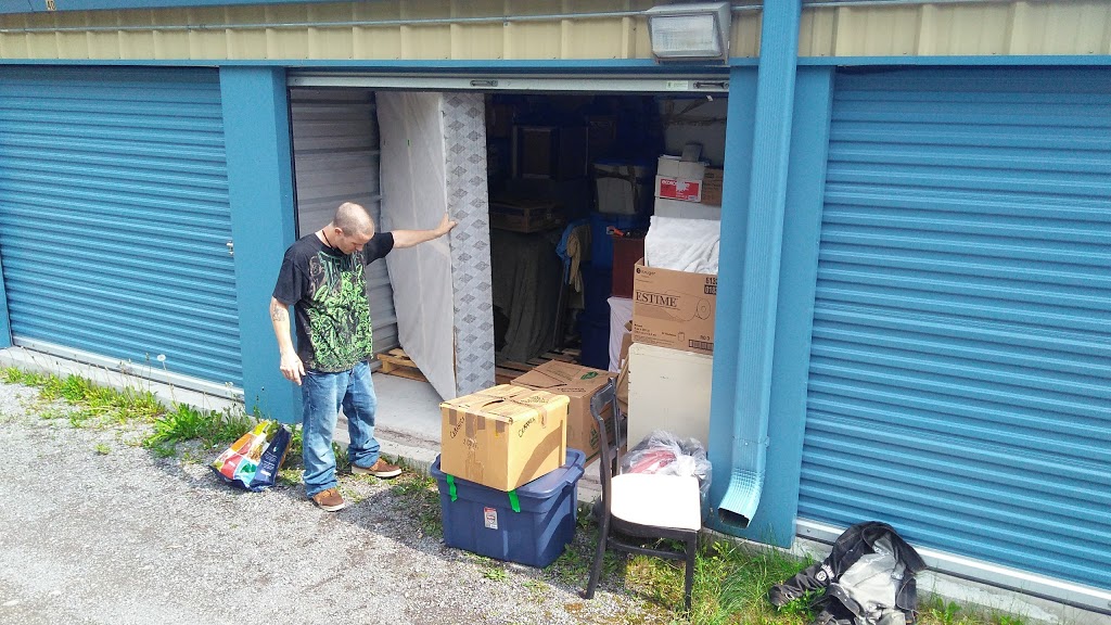 U-Haul Moving & Storage | 177 Kimmetts Side Rd, Napanee, ON K7R 3L2, Canada | Phone: (613) 484-1053