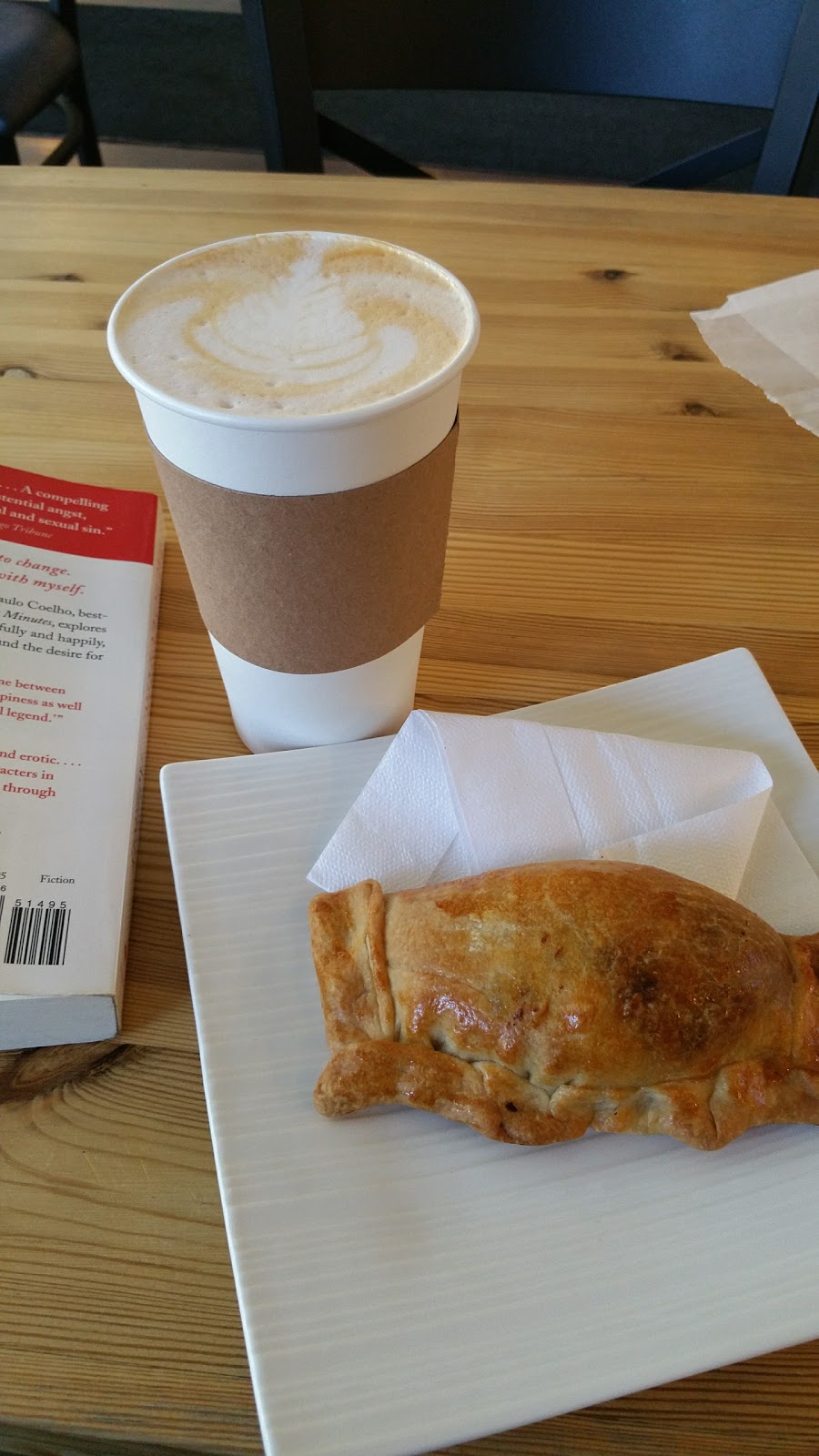 Classique Espresso Bar and Cafe | 31 Queen St N, Tottenham, ON L0G 1W0, Canada | Phone: (905) 936-6300