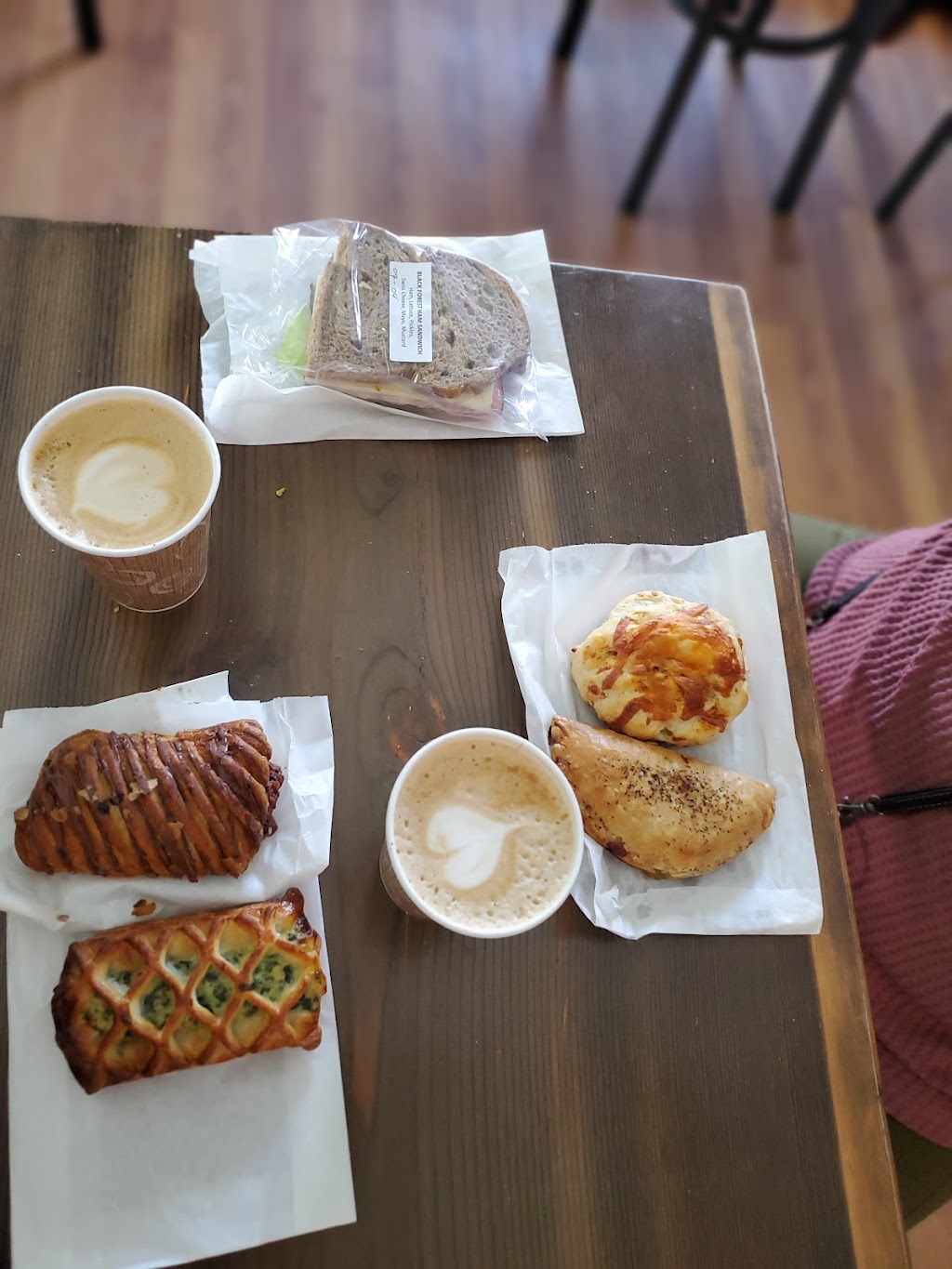 Big Horn Cafe | 7527 Main St W, Radium Hot Springs, BC V0A 1M0, Canada | Phone: (403) 861-2978