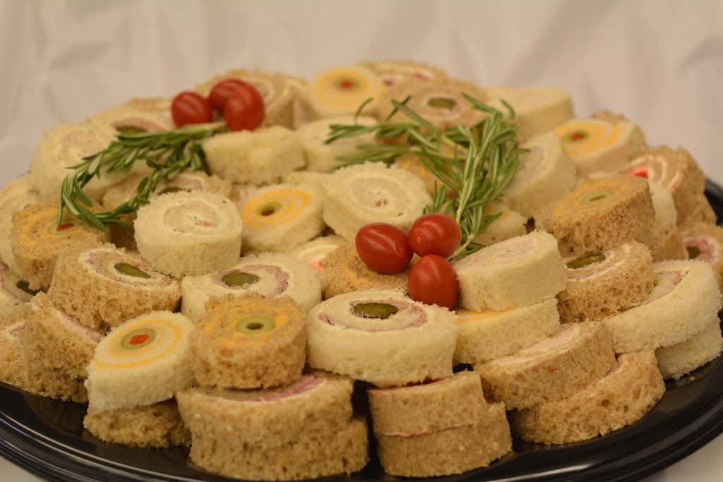 The Garden Market | 115 William St W, Smiths Falls, ON K7A 4T1, Canada | Phone: (613) 283-4821