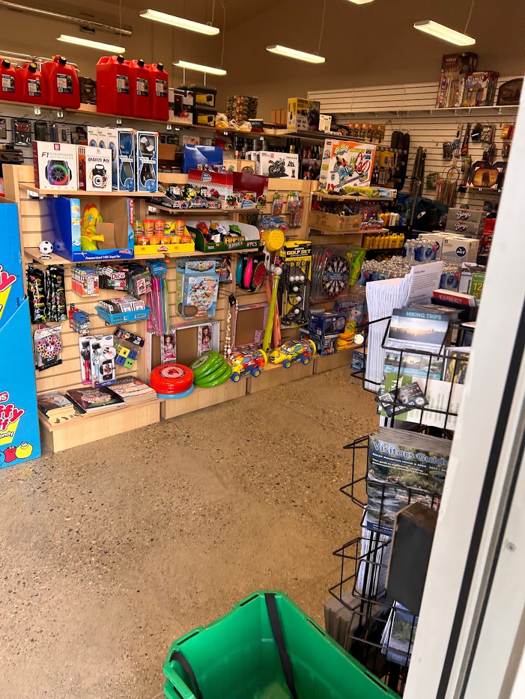 Shell | Stuart Street 615 Coal, Miners Crescent, Nordegg, AB T0M 2H0, Canada | Phone: (403) 761-0019