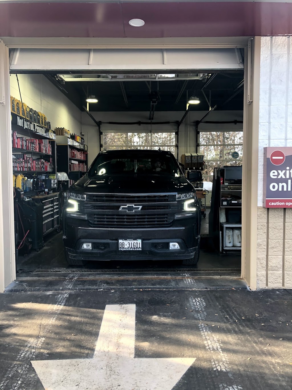 Jiffy Lube | 355 Rexdale Blvd, Etobicoke, ON M9W 1R9, Canada | Phone: (416) 740-8670