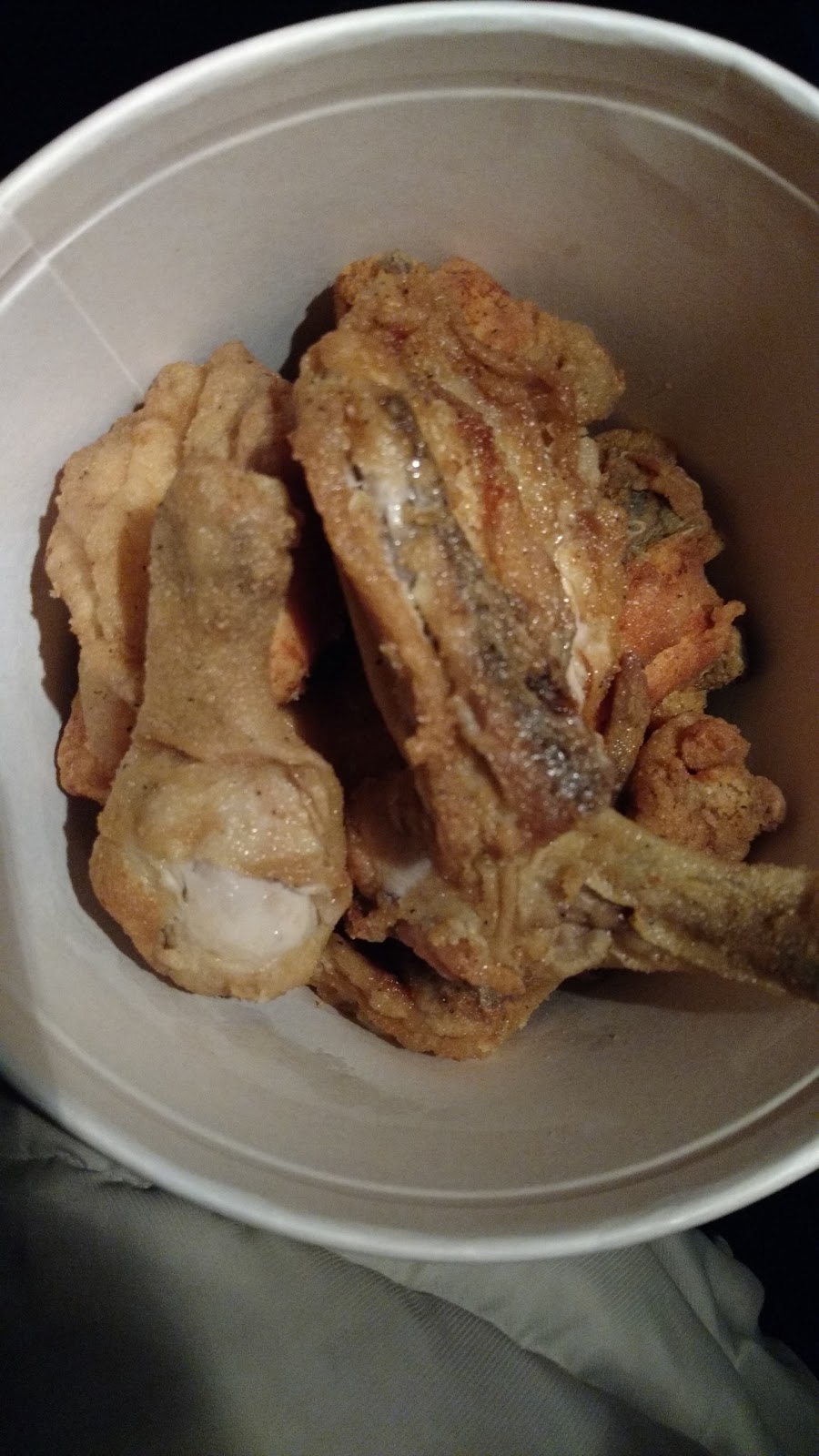 KFC | 1971 Finch Ave W, North York, ON M3N 2V3, Canada | Phone: (416) 745-5515