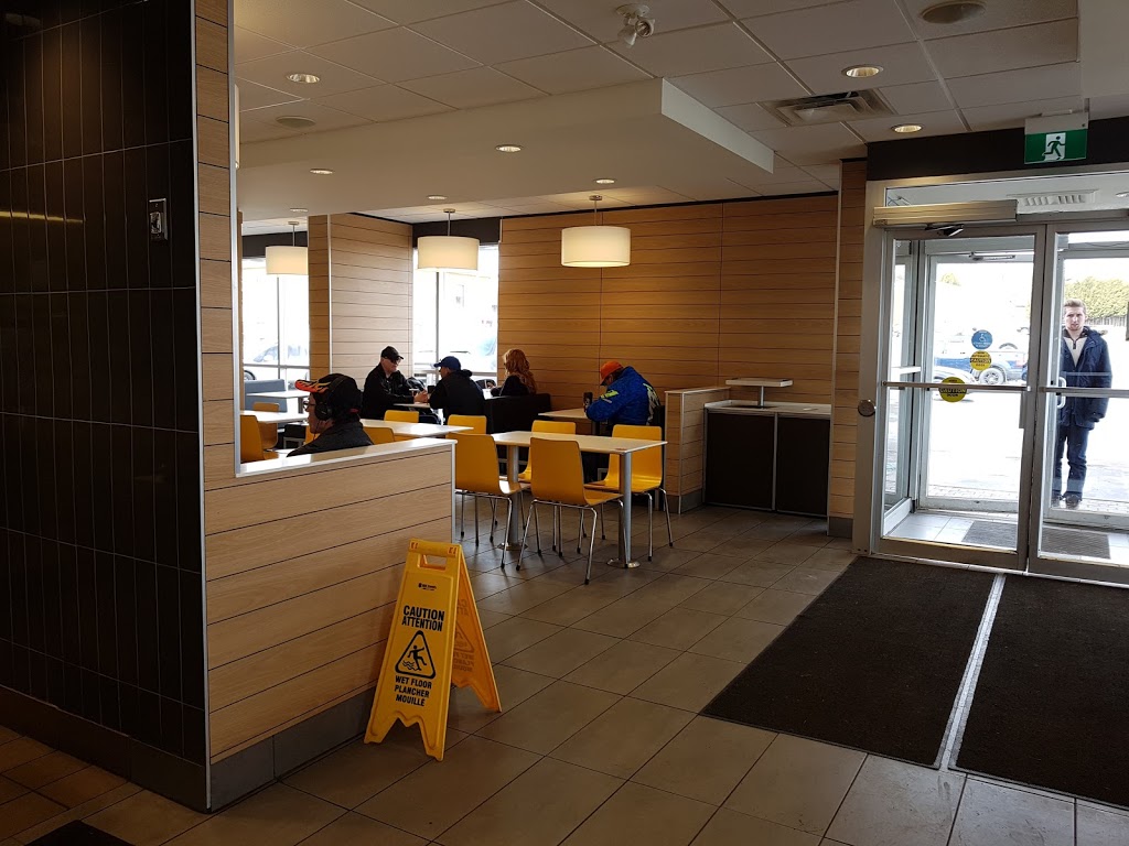 McDonalds | 81 Cumberland St N, Thunder Bay, ON P7A 4L8, Canada | Phone: (807) 344-1513
