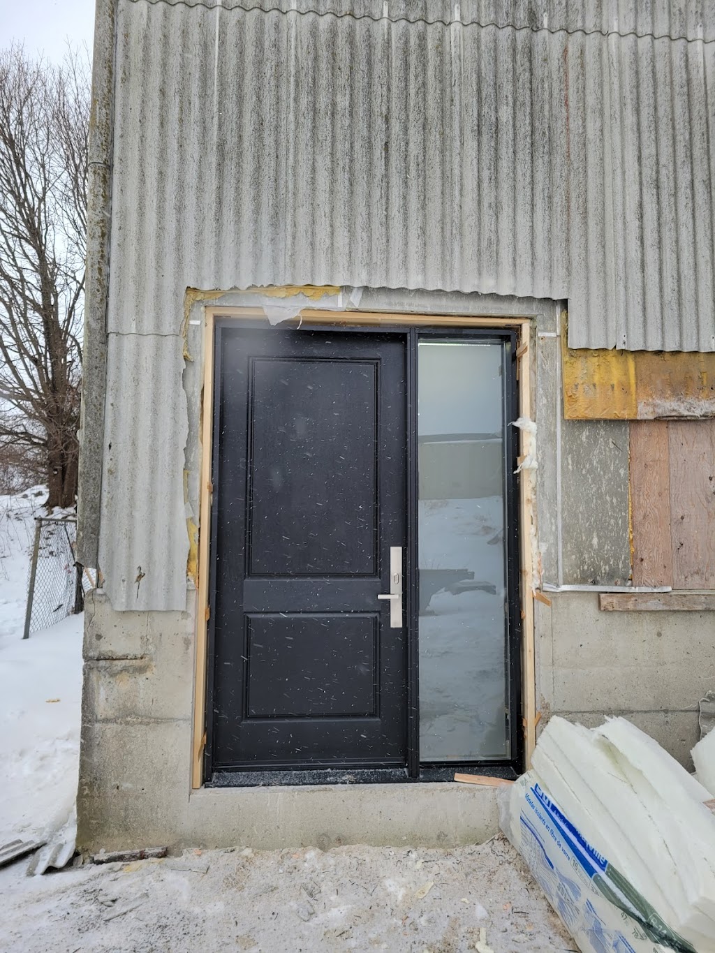 Avanti custom doors Ltd. | 175 Rexdale Blvd #2, Etobicoke, ON M9W 1P7, Canada | Phone: (416) 741-0007