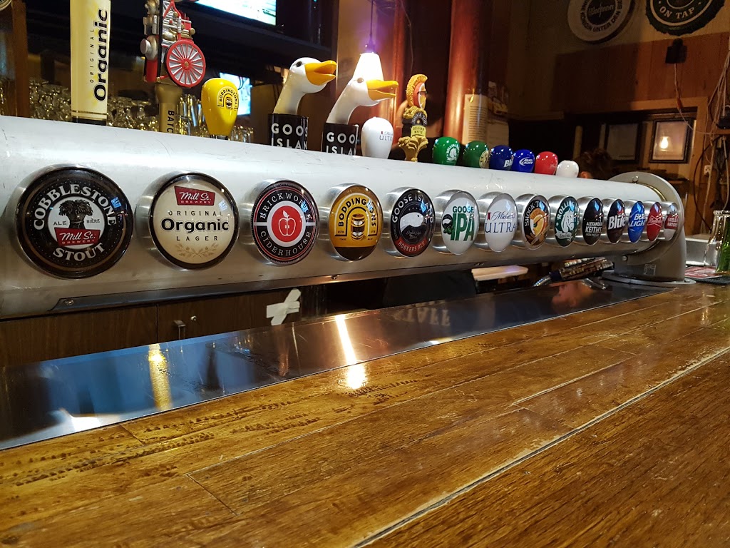 E JS At Baden Tavern | 39 Snyders Rd W, Baden, ON N3A 2M1, Canada | Phone: (519) 634-5711