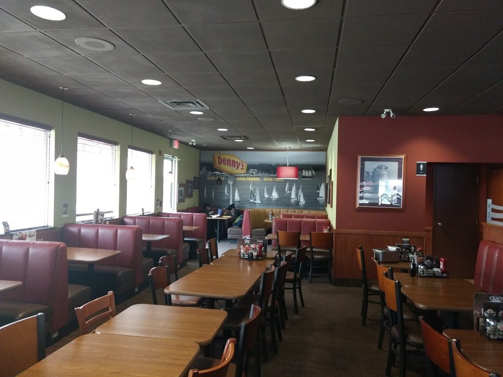 Dennys | 75 Consumers Dr, Whitby, ON L1N 9S2, Canada | Phone: (905) 665-6575
