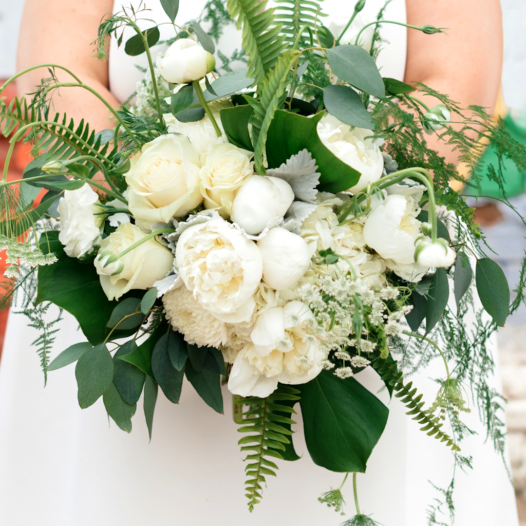 The Floral Bar at Party Mood | 4831 Golfers Dr, Duncan, BC V9L 6L3, Canada | Phone: (250) 701-3151