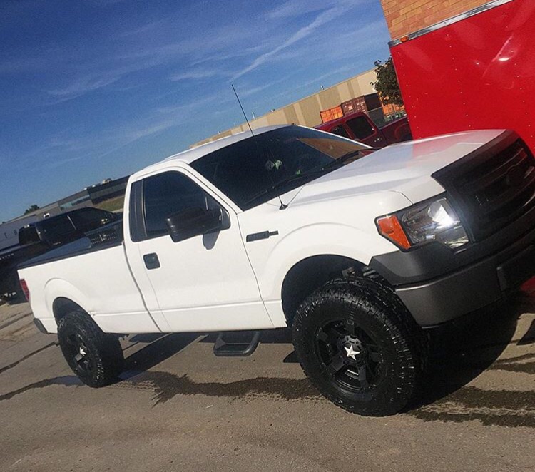 Fridays Auto Salon Ltd | 1776 Meyerside Dr #1, Mississauga, ON L5T 1A3, Canada | Phone: (647) 886-9198