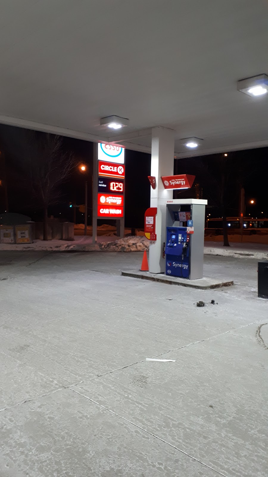 Esso | 620 Peter Robertson Blvd, Brampton, ON L6R 1T5, Canada | Phone: (905) 792-1502