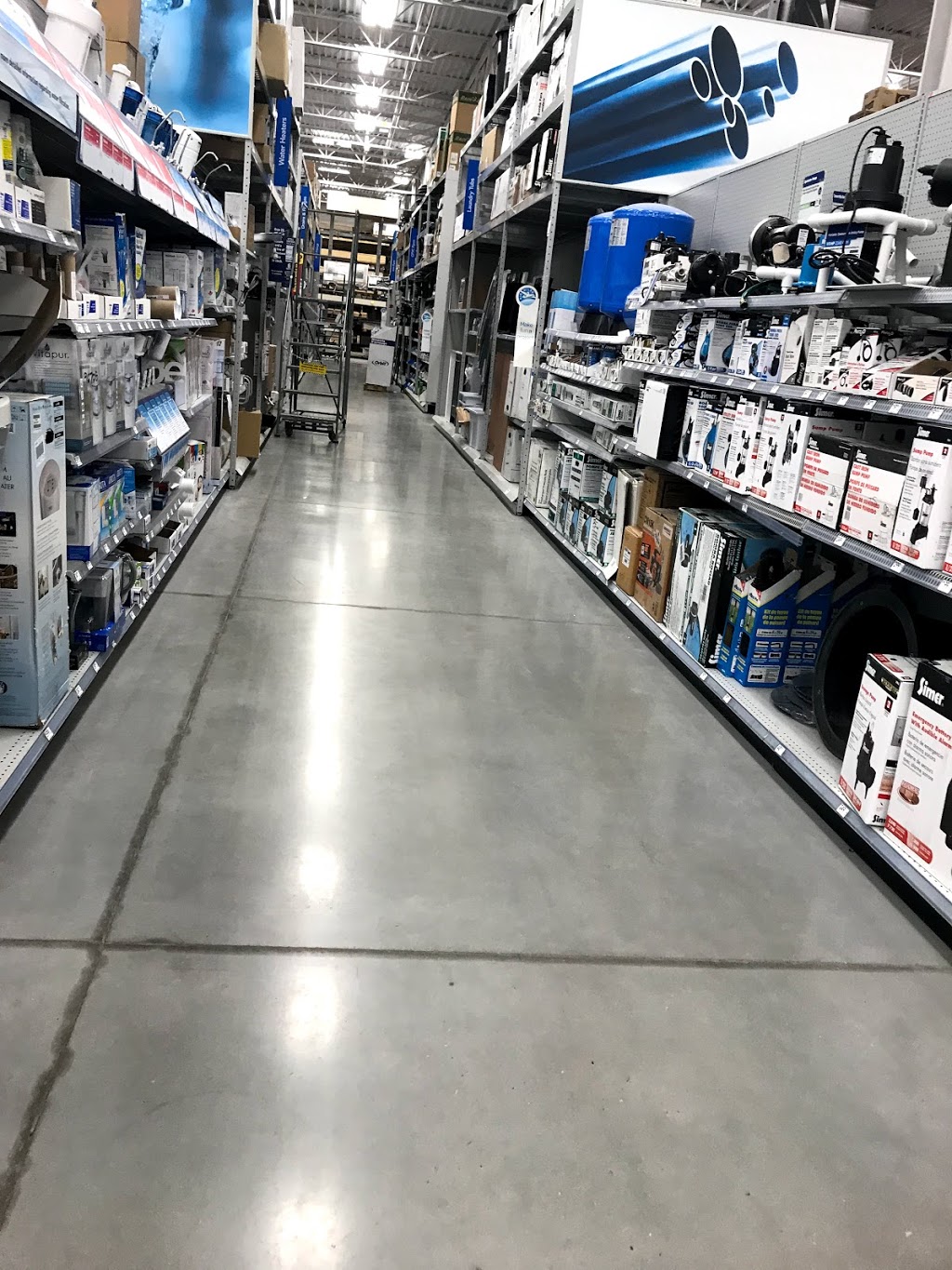 Lowes Home Improvement | 5348 Mavis Rd, Mississauga, ON L5V 0E1, Canada | Phone: (905) 890-4000