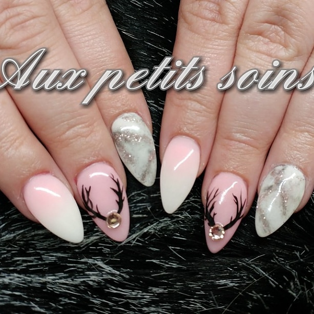 Aux petits soins, onglerie et esthétique | 69 Boulevard de lAnge-Gardien, LAssomption, QC J5W 1M2, Canada | Phone: (450) 657-7461