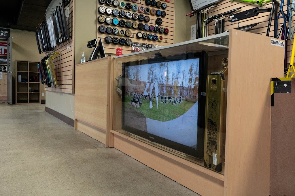 Airborne Action Sports | 265 City Centre Ave, Ottawa, ON K1R 7R7, Canada | Phone: (613) 230-3000
