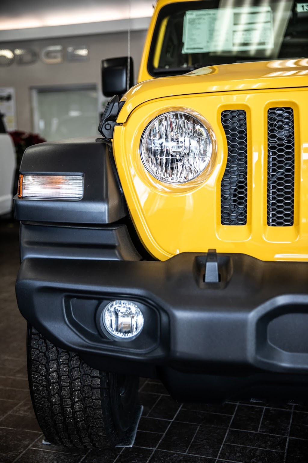 MAC LANG ORILLIA- Dodge Ram Jeep Chrysler Dealer | 450 Memorial Ave, Orillia, ON L3V 0T7, Canada | Phone: (888) 714-4789