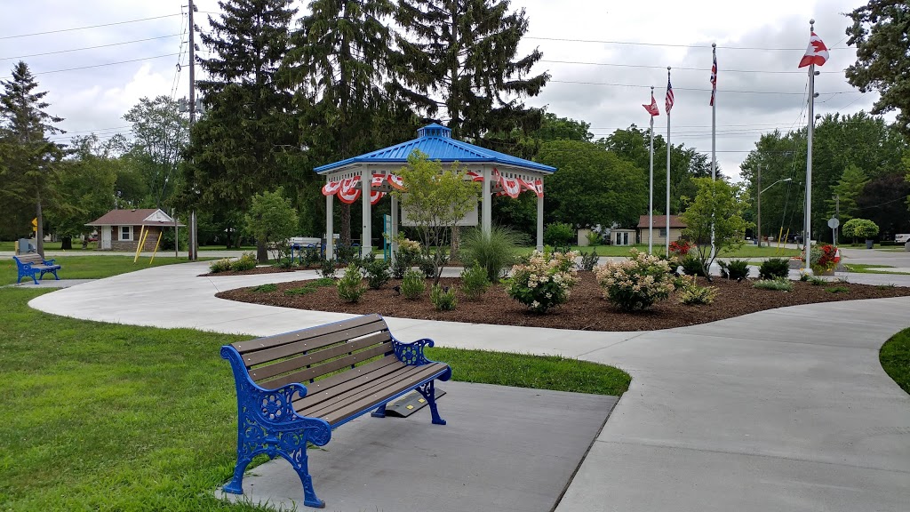 Annes Retreat Vacation Home | 290 Jackson St, Harrow, ON N0R 1G0, Canada | Phone: (519) 984-1672