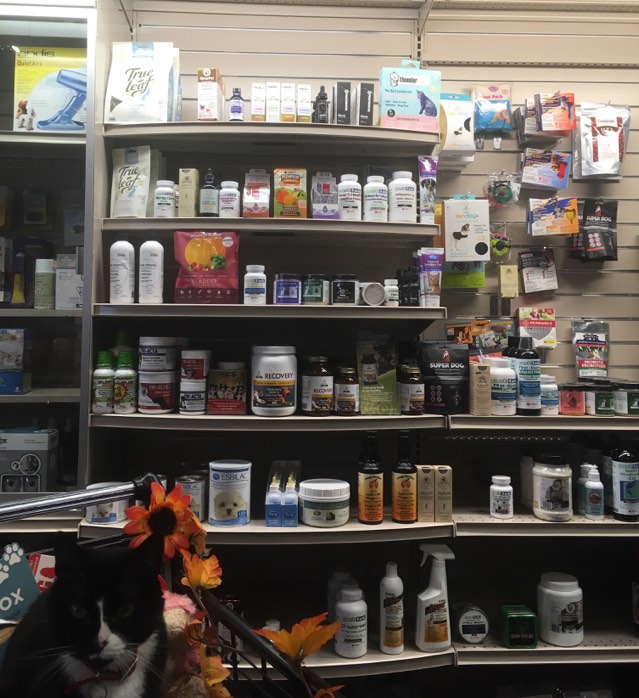 Global Pet Foods Sylvan Lake | 40 Hewlett Park Landing Bay 1, Sylvan Lake, AB T4S 2J3, Canada | Phone: (403) 887-2024
