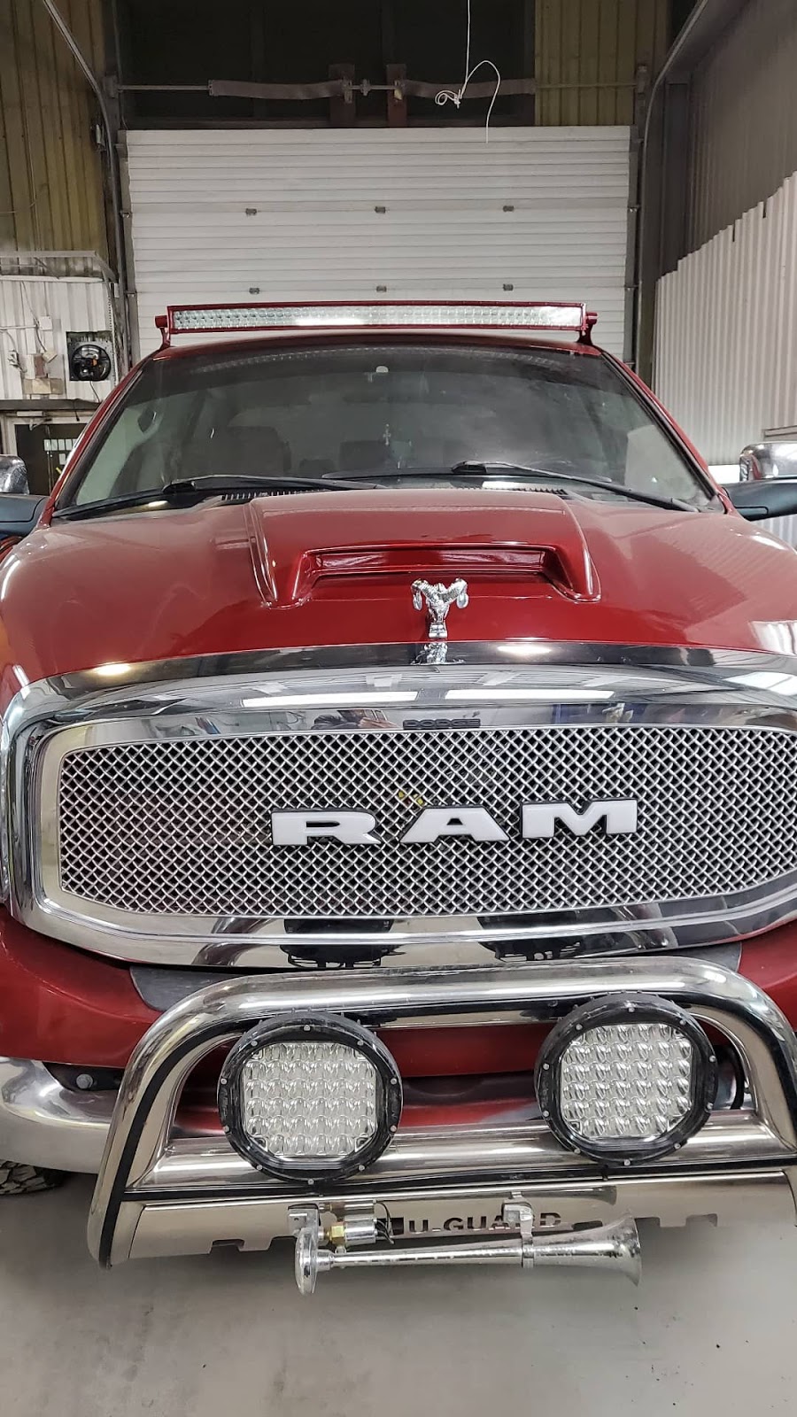 Lave-Auto Platinum | 4660 Blvd. Samson, Laval, QC H7W 2H4, Canada | Phone: (450) 934-6555