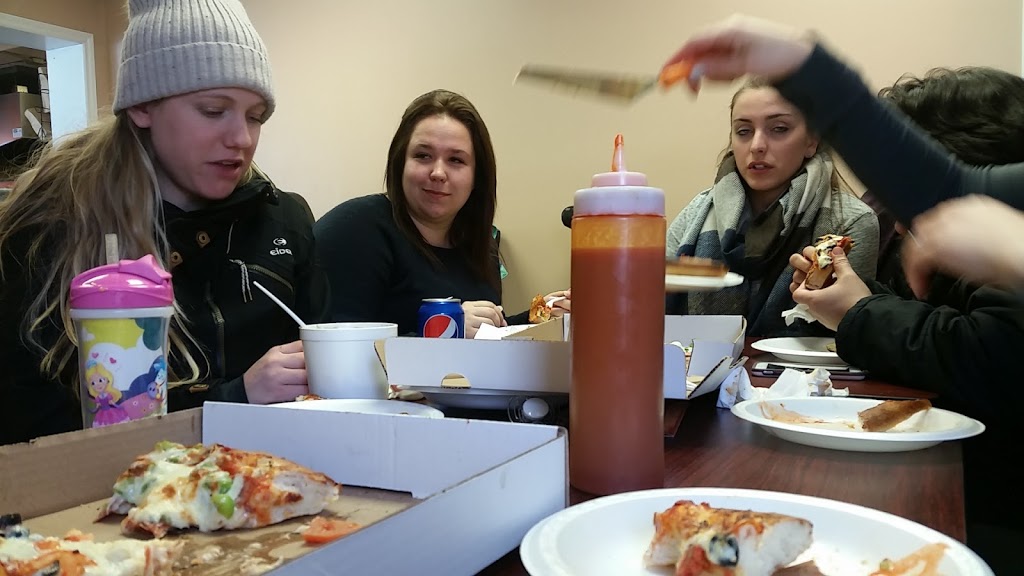 Erics Pizza | 659 St Isidore Rd, Casselman, ON K0A 1M0, Canada | Phone: (613) 764-0333