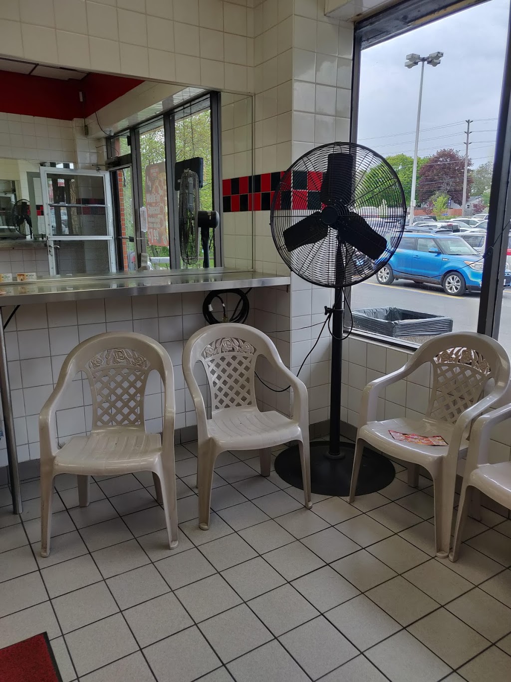 Square Boy Pizza | 555 Rossland Rd E, Oshawa, ON L1K 1K8, Canada | Phone: (905) 725-5853