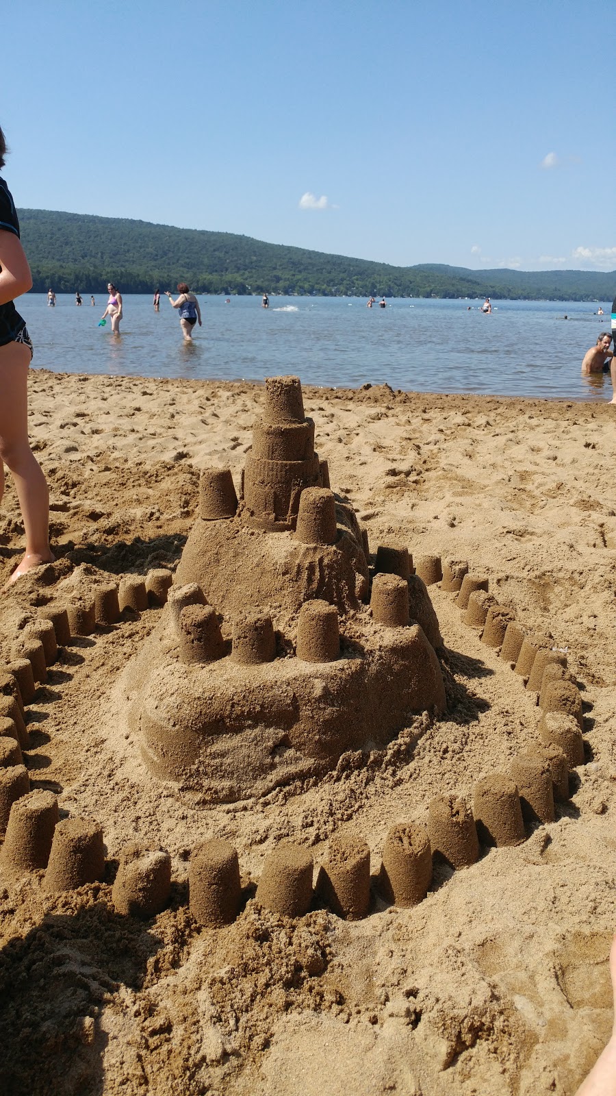 Beach Lake St. Joseph | 7001, Rte de Fossambault, Fossambault-sur-le-Lac, QC G3N 1X7, Canada | Phone: (418) 875-2242