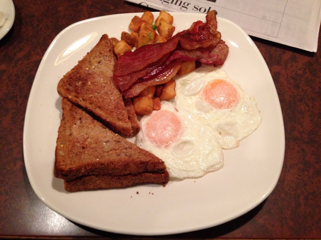 Lakes Grillhouse n Bar | 4670 Elk Lake Dr, Victoria, BC V8Z 5M1, Canada | Phone: (250) 658-8989