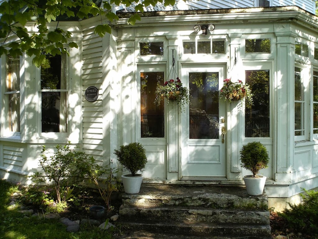 ONeill in Carbonear B & B | 72 Water St, Carbonear, NL A1Y 1B1, Canada | Phone: (709) 596-7278