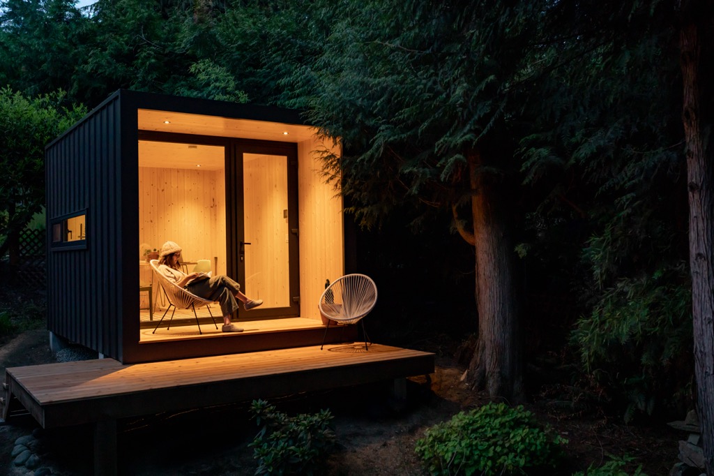 North Pacific Window | 142 Fern Rd E, Qualicum Beach, BC V9K 1S7, Canada | Phone: (250) 752-5312