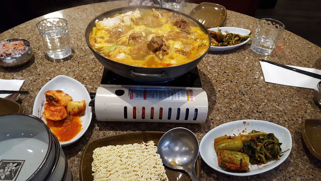 Furusato Japanese Korean Restaurant | 33 Bayfield St, Barrie, ON L4M 3A6, Canada | Phone: (705) 726-8989