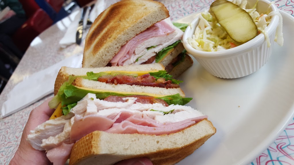Wimpys Diner | 4349 Wellington Rd S, London, ON N6E 2Z8, Canada | Phone: (519) 668-6888