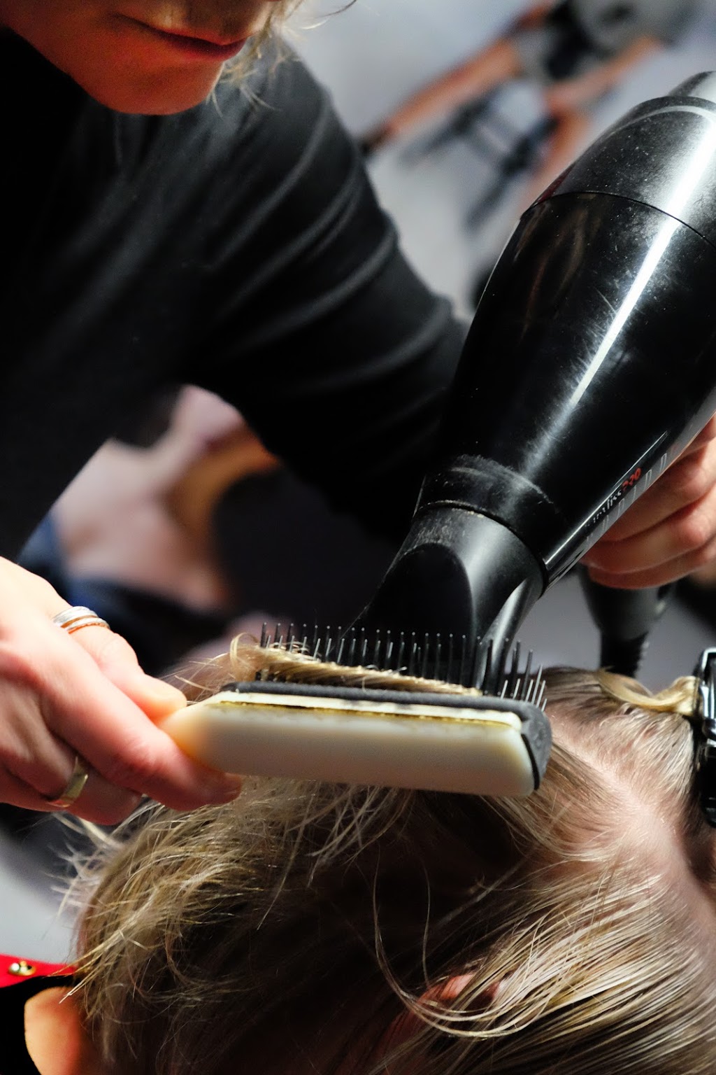 S.B. Coiffure | 30 Rue Pierre-Lambert, Notre-Dame-des-Prairies, QC J6E 0K9, Canada | Phone: (450) 750-9980