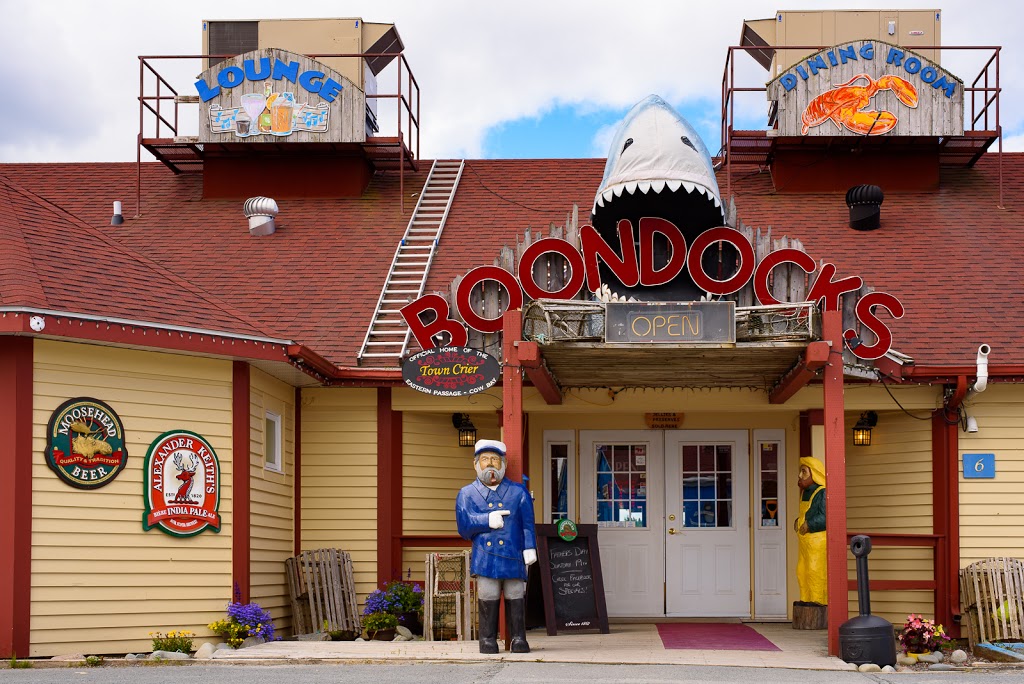 Boondocks Restaurant | 6 Government Wharf Rd, Eastern Passage, NS, Canada | Phone: (902) 465-3474