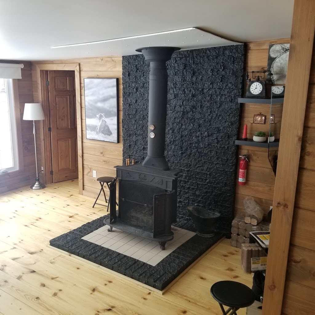 Chalet L’Autrefois | 1825 Chemin du Parc, Mandeville, QC J0K 1L0, Canada | Phone: (514) 266-7192