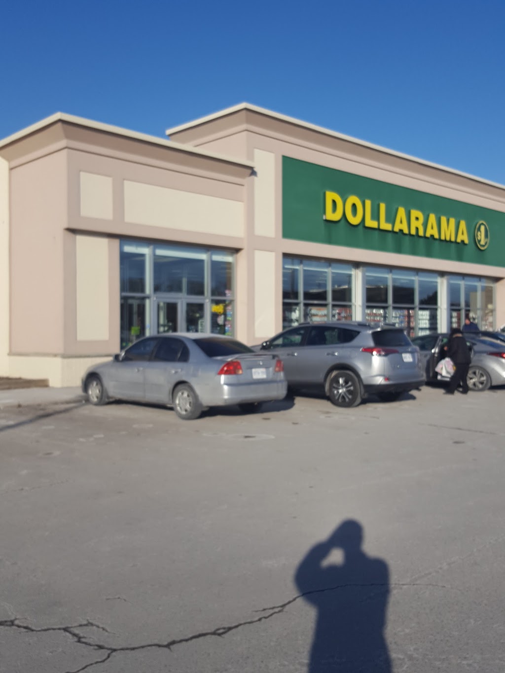 Dollarama | 979 Wellington Rd S, Wellington Southdale Plaza, London, ON N6E 3A9, Canada | Phone: (519) 691-0346