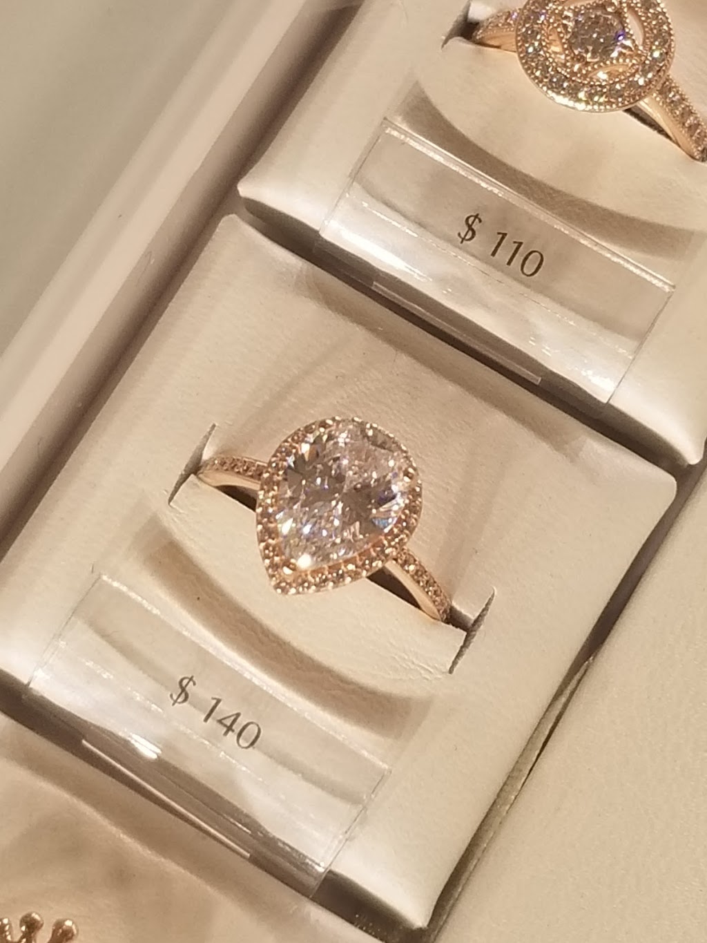 Pandora | 300 Borough Dr #13A, Scarborough, ON M1P 4P5, Canada | Phone: (416) 296-9932
