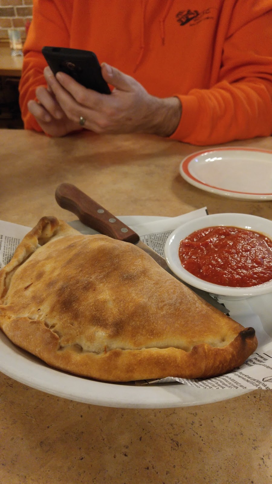 Village Restaurant & Pizzeria | 12 Main St W, Norwich, ON N0J 1P1, Canada | Phone: (519) 863-2813