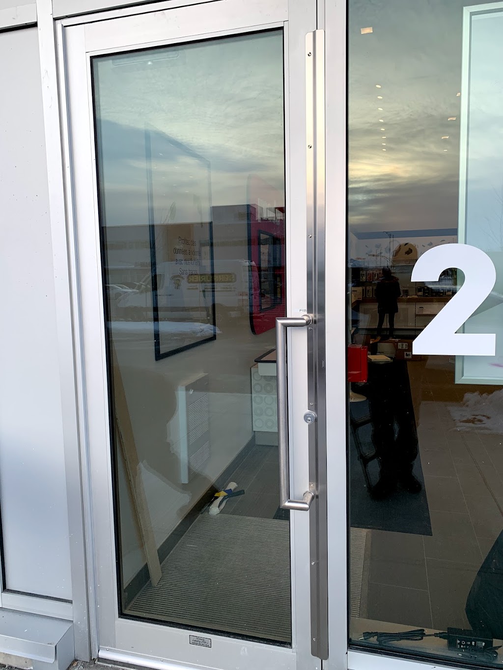 Serrurier La Clé Mobile Boucherville | 409 Rue Samuel de Champlain, Boucherville, QC J4B 1P7, Canada | Phone: (450) 655-4707