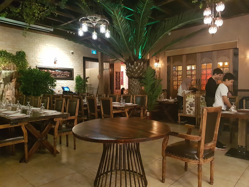 Petra Restaurant | 1100 Burnhamthorpe Rd W #9, Mississauga, ON L5C 4G4, Canada | Phone: (905) 909-4444