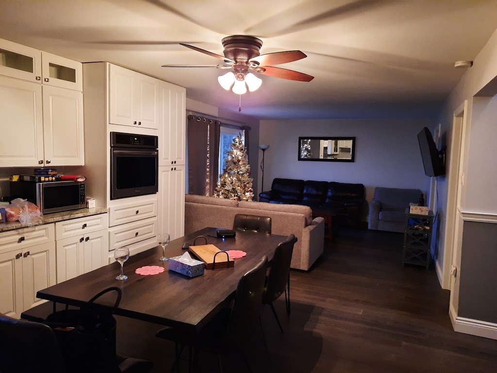 The Homestead | 154 Twelve OClock Point Rd, Carrying Place, ON K0K 1L0, Canada | Phone: (647) 202-2396