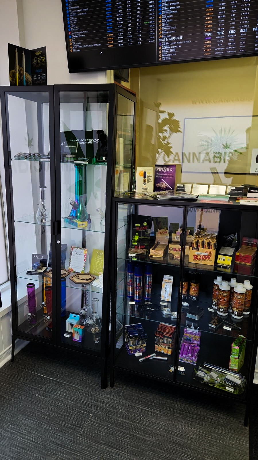CANNABIS XPRESS | 1692 Central St Unit 1, Pickering, ON L1Y 1B3, Canada | Phone: (647) 243-4714
