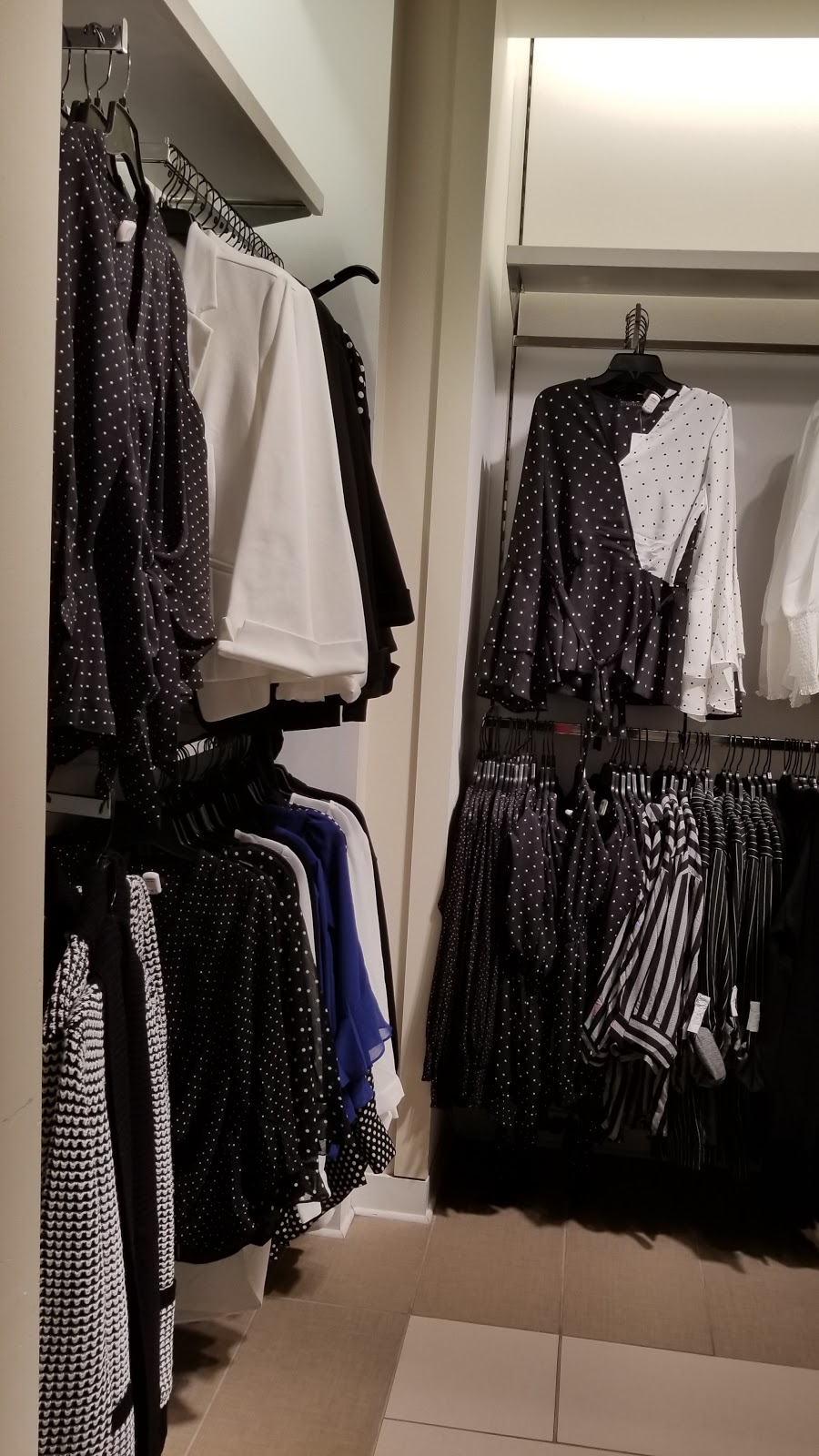 Suzy Shier | 3131 Boulevard de la Côte-Vertu, Unit J4a, Saint-Laurent, QC H4R 1Y8, Canada | Phone: (514) 339-9887