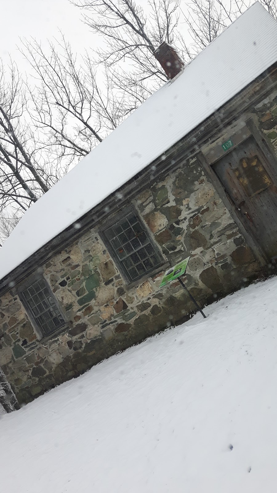 École Tibbits Hill (1844-1846) | 60-106 Chemin du Ctre, Knowlton, QC J0E 1V0, Canada